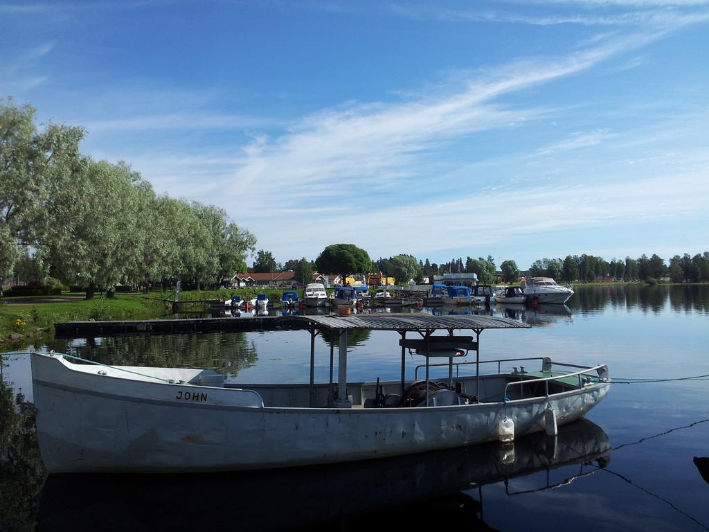 Kristinebergs * Mora